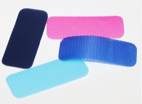 Aggancio di iniezione in plastica sottile personalizzato con lunghezza di 110 mm e OEM accettabile