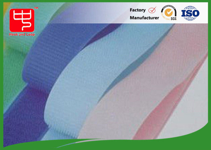 La saldatura del nastro a gancio e anello da 30 mm offre soluzioni di fissaggio flessibili per varie applicazioni industriali